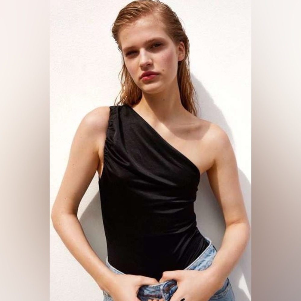 ZARA Black One Shoulder Bodysuit